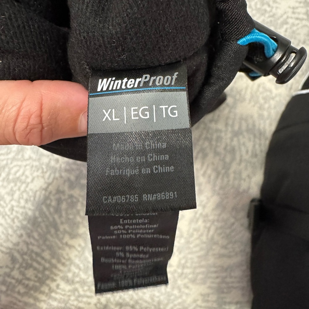 NWOT Black Winter Ski Gloves - Picture 3 of 3